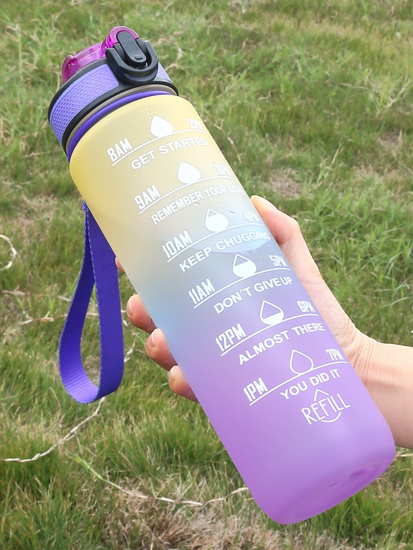 1pc Water Bottle, Modern Plastic Portable Drinking Bottle For Outdoor - Daily Water Intake Print